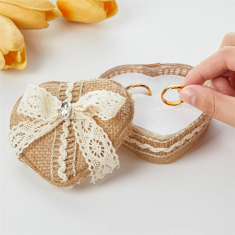 Scatola per Anelli a Forma di Cuore in Tela Grezza con Nastro di Pizzo, Scatola per Anelli Rustica per Cerimonia di Matrimonio