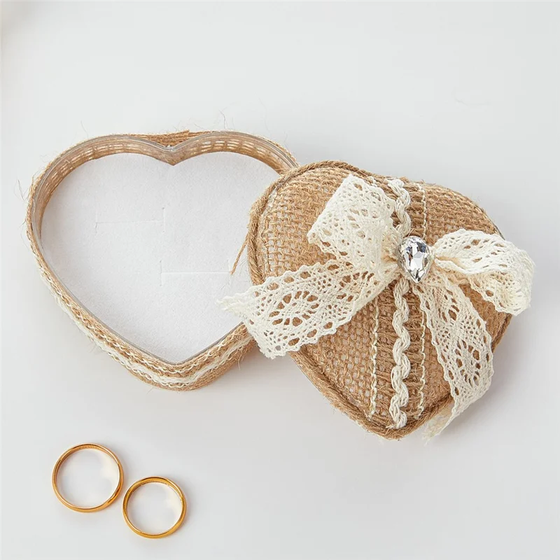 Scatola per Anelli a Forma di Cuore in Tela Grezza con Nastro di Pizzo, Scatola per Anelli Rustica per Cerimonia di Matrimonio
