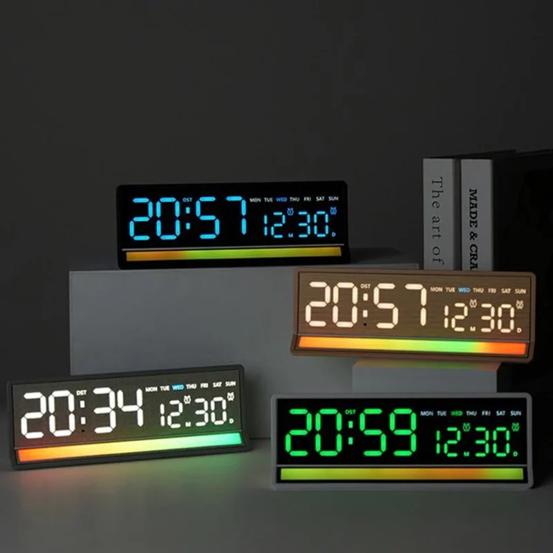 ساعة منبّه رقمية بإضاءة LED كبيرة، عرض صوتي ملون RGB، منفذ إخراج USB، ساعة مكتبية لعرض الوقت والتاريخ والأسبوع ودرجة الحرارة - 6675 / هيكل أسود وإضاءة بيضاء