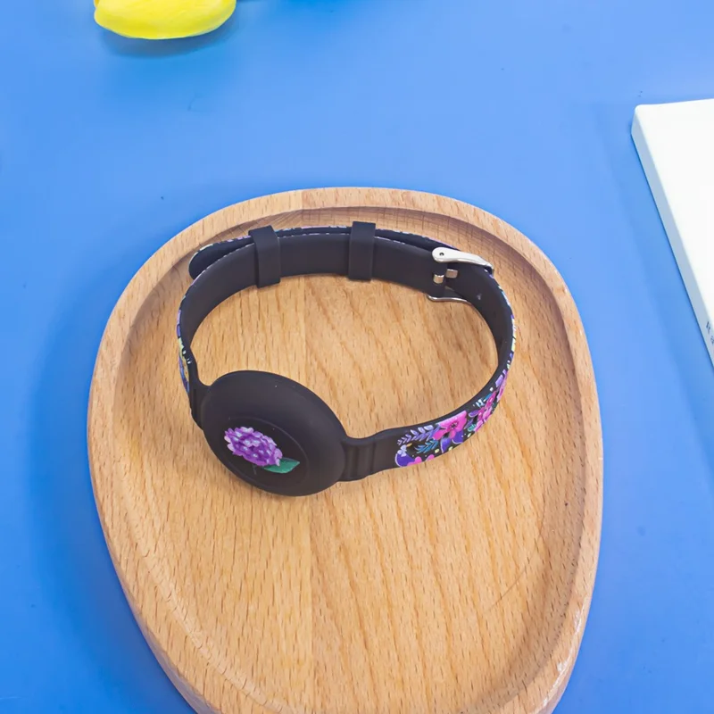 Collar de silicone para animais de estimação com caixa de proteção para rastreador Bluetooth AirTag - Ajustável - Violeta