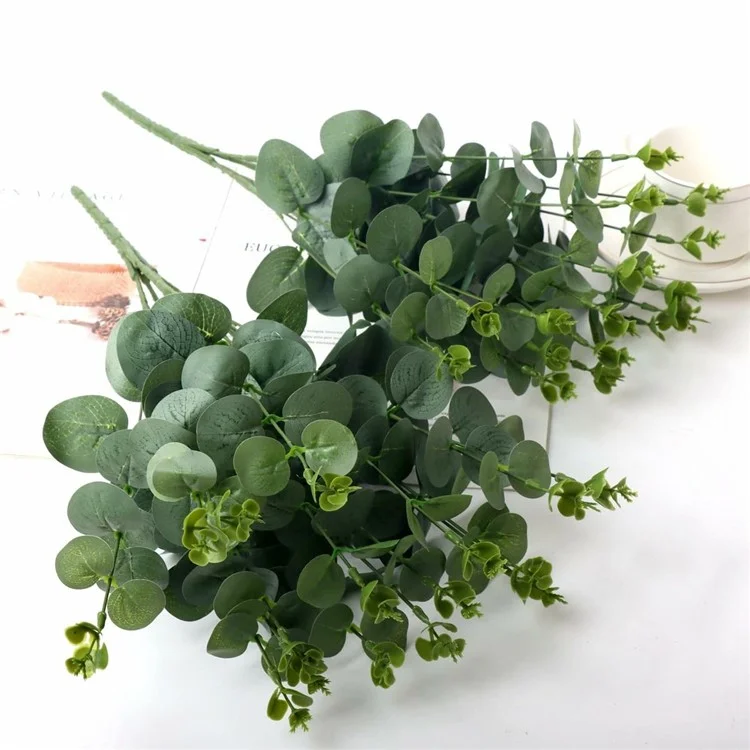 2 pièces d'eucalyptus artificiels avec 16 têtes, plantes artificielles verdoyantes pour la décoration de la maison et de l'hôtel