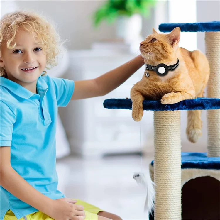 Custodia in Silicone per AirTag Collare per Animali Domestici Riflettente GPS Tracker Cover con Campanello e Ciondolo a Forma di Pesce - Blu