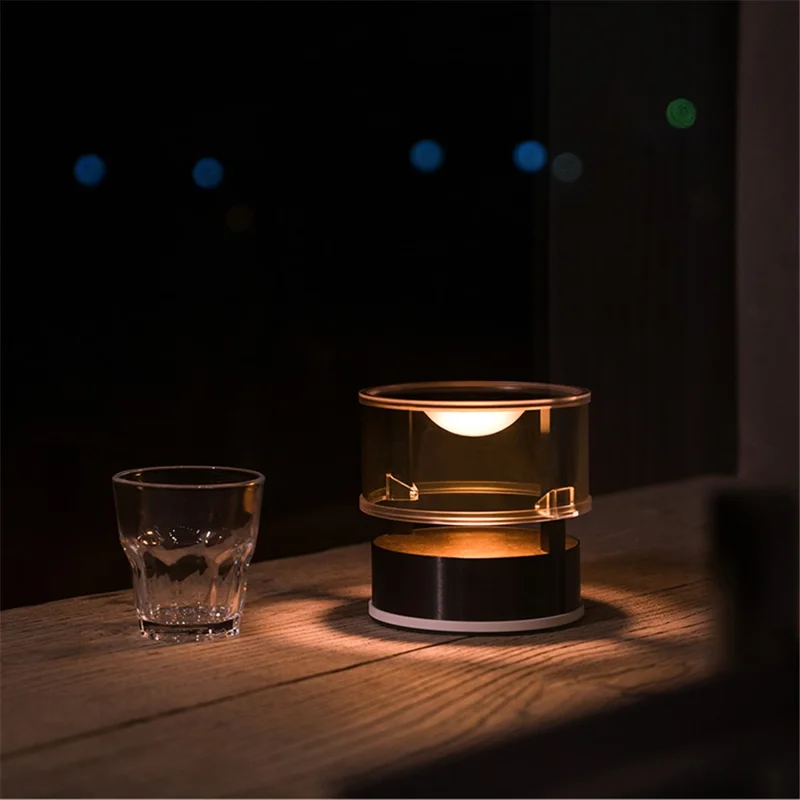 COMELY Cartello S Wielkość lampy nocnej LED w stylu nordycznym, ładowana lampa stołowa z regulacją jasności przez indukcję podczerwieni, oświetlenie do sypialni i domu