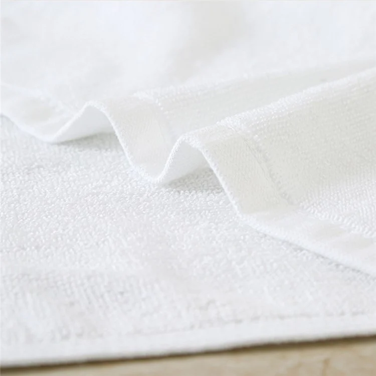Toalha de Algodão Super Absorvente de 80CM X 160CM, Leve, Macia e Branca, Ideal para Hotel, Casa, Banheiro, Spa e Academia