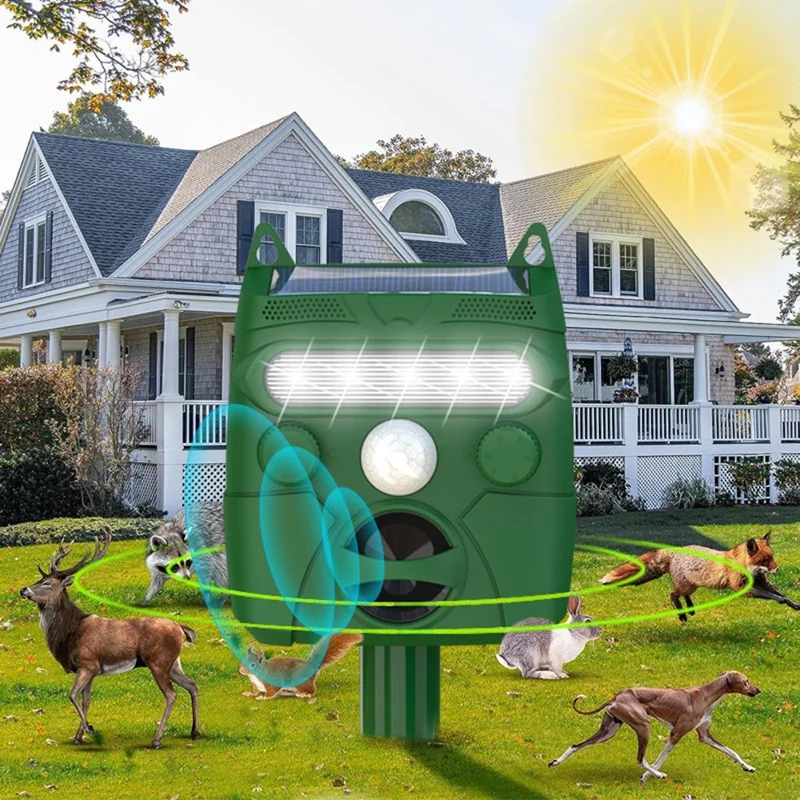 RC-548 Solar Powered Ultrasonic Animal Repeller with PIR Sensor and LED Flash IPX4 Waterproof - Green