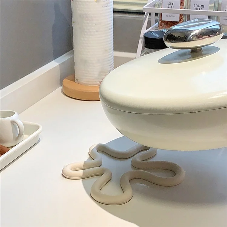 Forme Florale Irrégulière Mat de Lieux de la Chaleur en Silicone Sans Glissement Pour la Maison Extérieure - Blanc