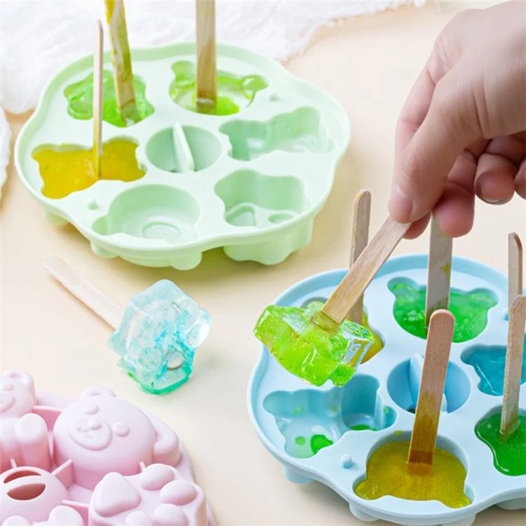 DS11129 Cute 3D Bear Shaped Ice Mold Silicone Ice Cube Tray Ice Ball Maker with Lid for DIY Cold Drinks (BPA-Free, FDA Certified) - Blue