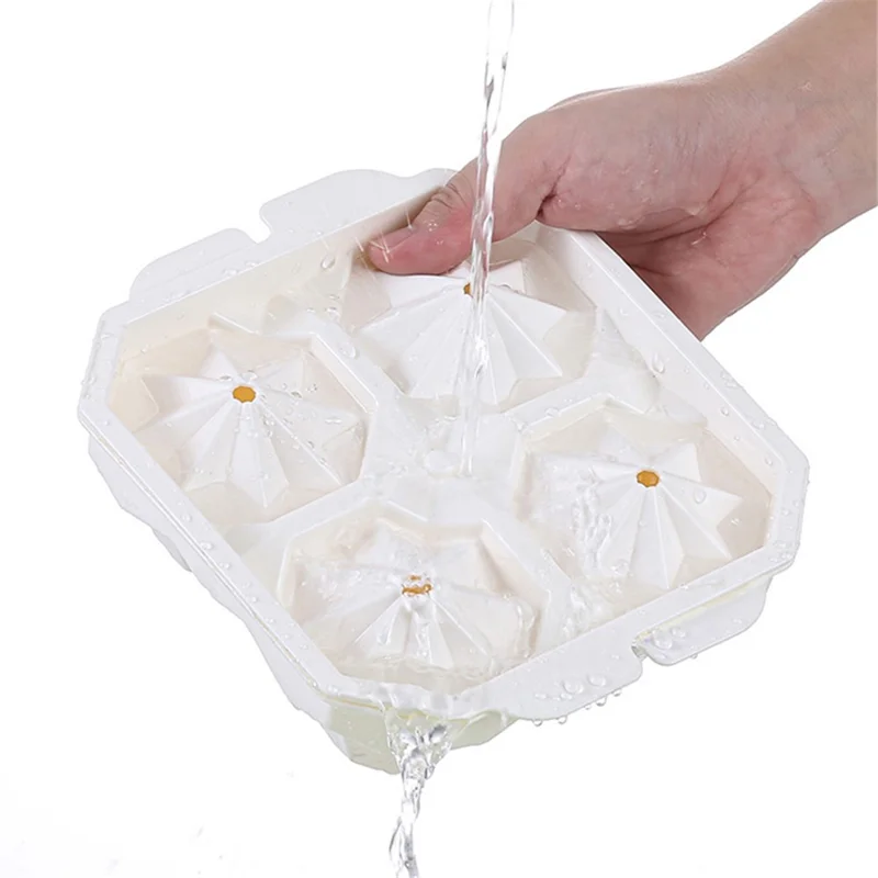 Creative 4 Cells Large Ice Ball Making Box PP Frozen Ice Cube Mold (BPA Free, No FDA Certificate) - Polygonal Star Shape