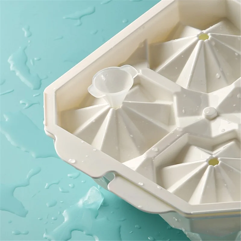 Creative 4 Cells Large Ice Ball Making Box PP Frozen Ice Cube Mold (BPA Free, No FDA Certificate) - Polygonal Star Shape