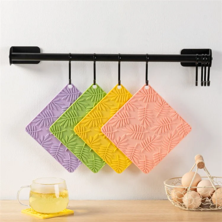 17*17cm Leaf Design Silicone Bowl Dish Heat Insulation Pad Dining Table Placemat - Lemon Yellow