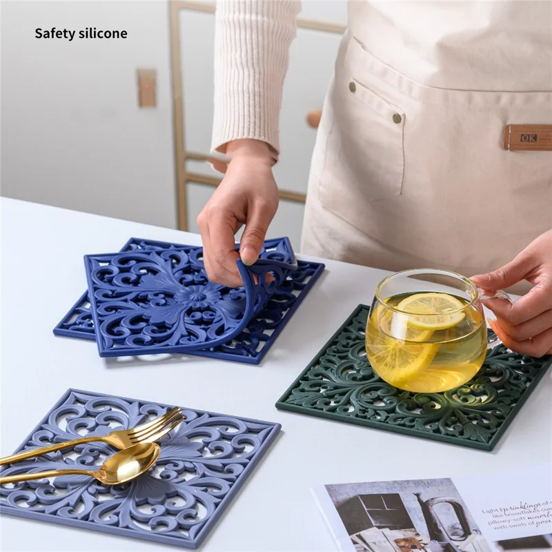 3Pcs / Set 18x18cm Scald Preventing Pot Holder Silicone Pad Hollow Flower Heat Insulation Square Mat - Blue
