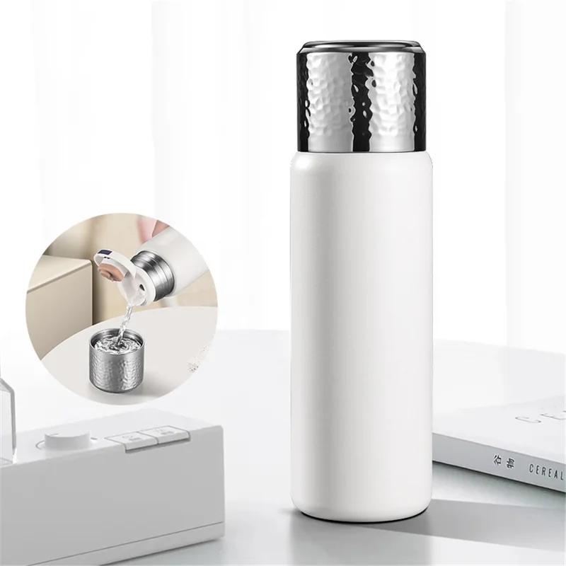 430 ml gehämmerte Textur-Deckel 316 Edelstahl-Isolierte Wasserflasche mit Tee-Sieb (BPA-frei, keine FDA-Zertifizierung) - Weiß