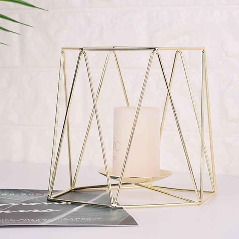 Iron Hollow Candle Holders Retro Geometric Design Tea Light Candlestick Holders for Vintage Wedding Home Decoration, Size: L - Gold
