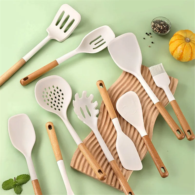 1-Piece Silicone Kitchen Utensil with Wooden Handle (No FDA, BPA-Free) - Pasta Fork