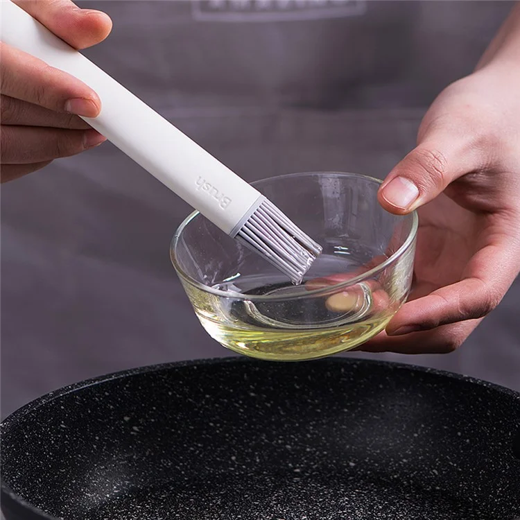 Detachable Design Silicone Oil Brush Pastry Basting Cooking Brush for BBQ Grill Heat Resistant Kitchen Food Barbecues Baking Brush (No FDA Certificate, BPA-free) - Pink