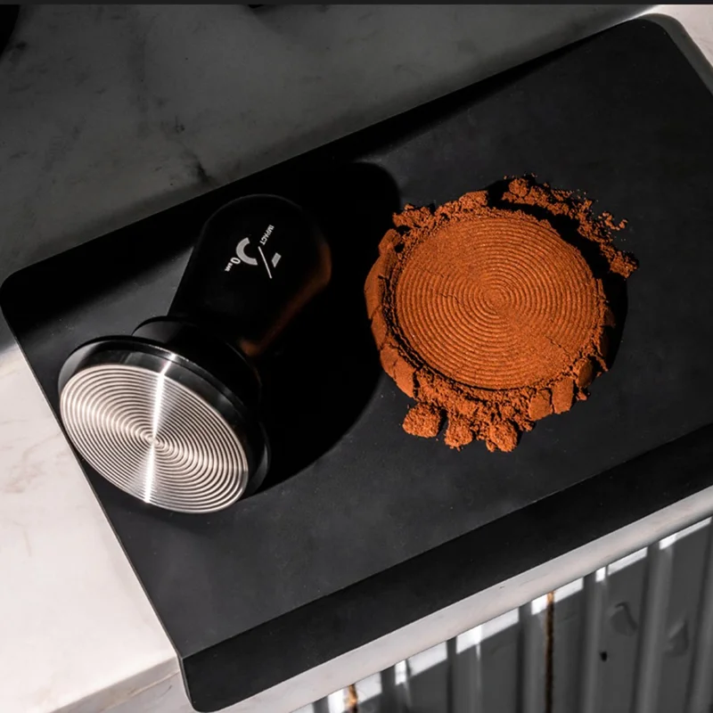 Ferramenta de Distribuição de Espresso Tamper de Café Ajustável com Mola de Pressão (Sem BPA, Sem FDA) - 51mm / Preto