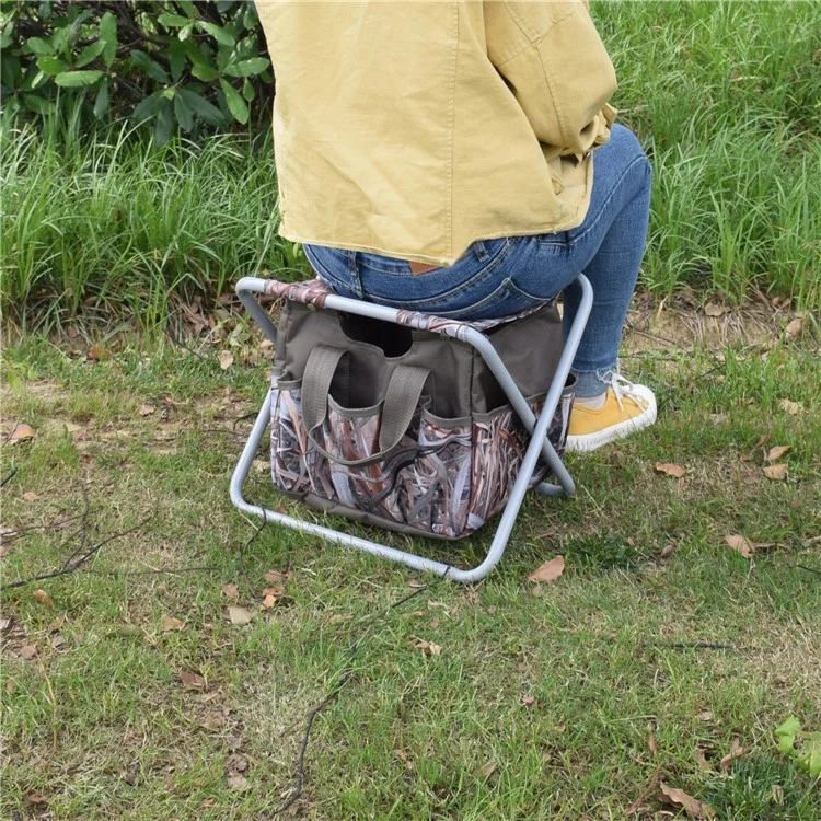 Sgabello da Giardinaggio Pieghevole per Esterni con Borsa Porta Attrezzi in Tessuto Oxford Rimovibile, 12,9x10,6x13,7 Pollici - Mimetico