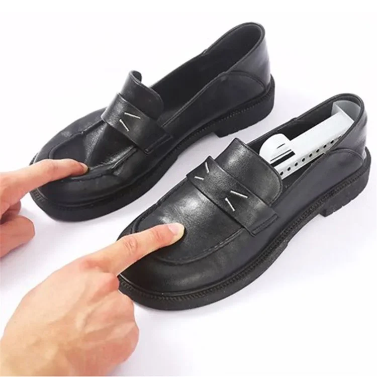 Plastic Shoe Stretcher Adjustable Portable Shoe Tree Shaper Holder for Men / Women - for Men