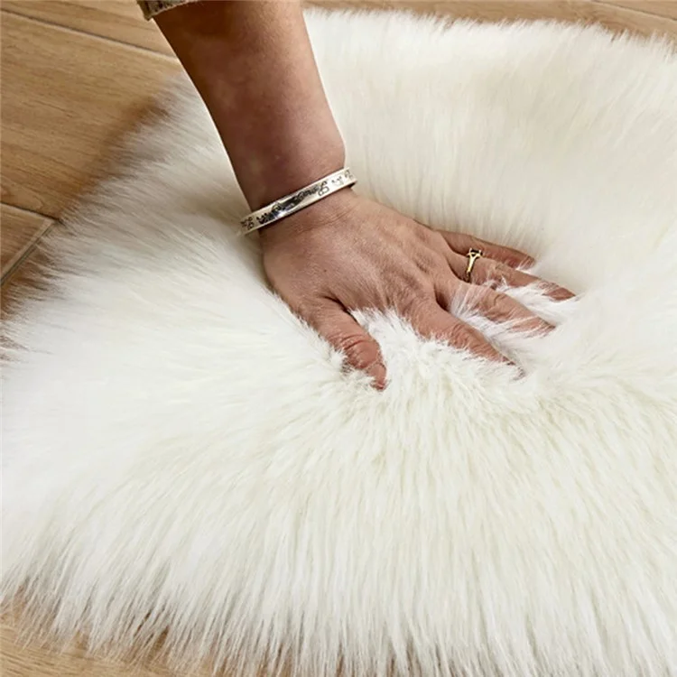 Alfombra de Forma Corazón de 30 x 40 cm, Alfombra Decorativa Antideslizante de Felpa para Sala de Estar y Dormitorio - Blanco