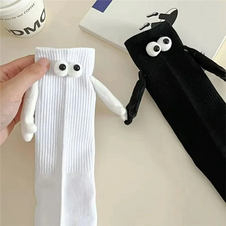 Dünne Baumwoll-Paar-Socken Sommer Magnetische Anziehung Niedliches Händchen Halten Wadenlange Socken - Dreidimensional Weiß