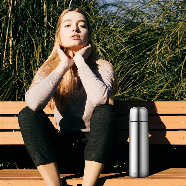 Garrafa Térmica de Aço Inoxidável de 750ml, Isolada a Vácuo, para Viagem e Atividades Externas (Livre de BPA, Sem FDA)
