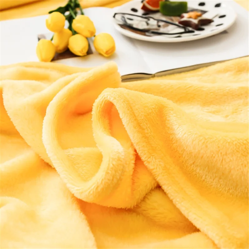 127 x 152cm Soft Flannel Blanket Air Conditioning Quilt Lightweight Summer Nap Office Throw - Light Purple