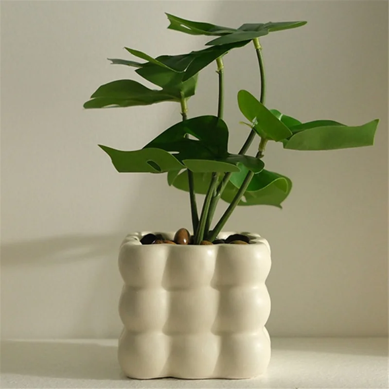 Artificial Plant Nordic Decor Fake Monstera Leaf Potted Bonsai for Office  /  Living Room  /  Desktop Indoor Ornament