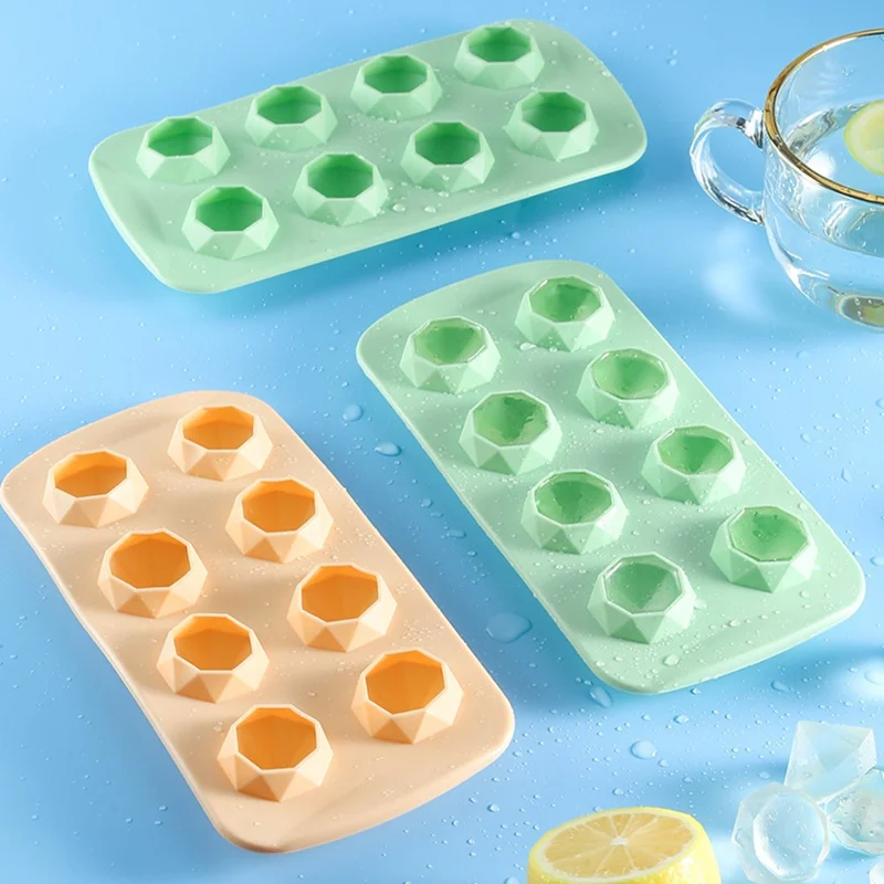 Molde de silicona para hacer cubitos de hielo con forma de diamante, corazón, estrella o redondo, 8 cavidades (libre de BPA, certificado por la FDA) - Diamante / Color caramelo