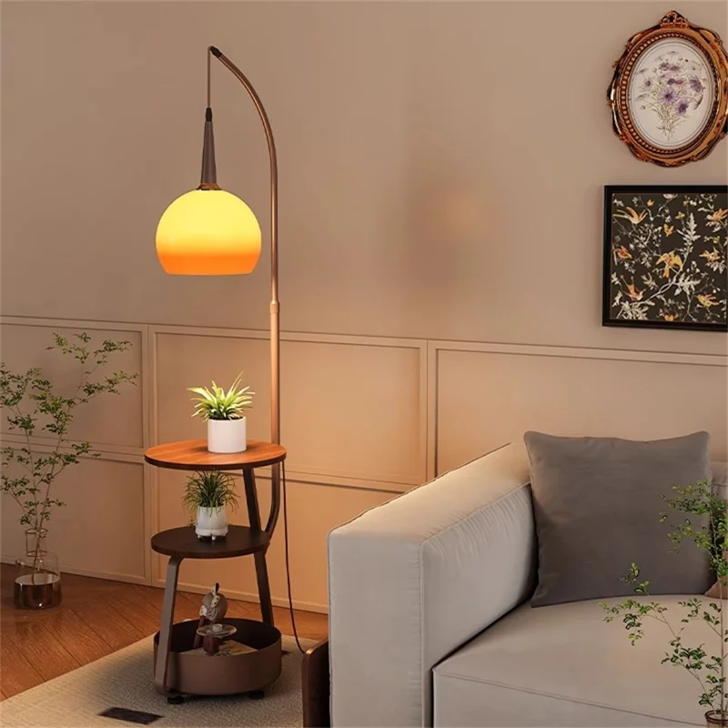 Moderne Stehlampe mit Ablage Nachttisch für Wohnzimmer Sofa Seitliche Augenfreundliche Atmosphärenleuchte