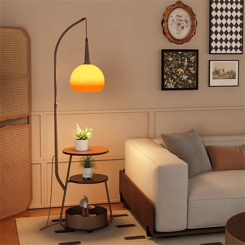 Moderne Stehlampe mit Ablage Nachttisch für Wohnzimmer Sofa Seitliche Augenfreundliche Atmosphärenleuchte