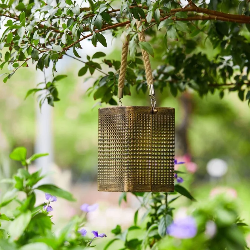 2 Peças de Lanternas Solares Externas com Arte em Ferro Oco Luzes Decorativas para Jardim e Pátio Pendentes