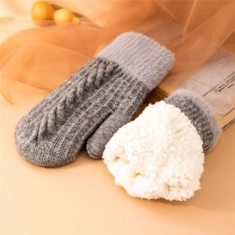 USB-Beheizte Handschuhe mit Konstanttemperatur, Zopfstrickmuster und Fleecefutter - Grau