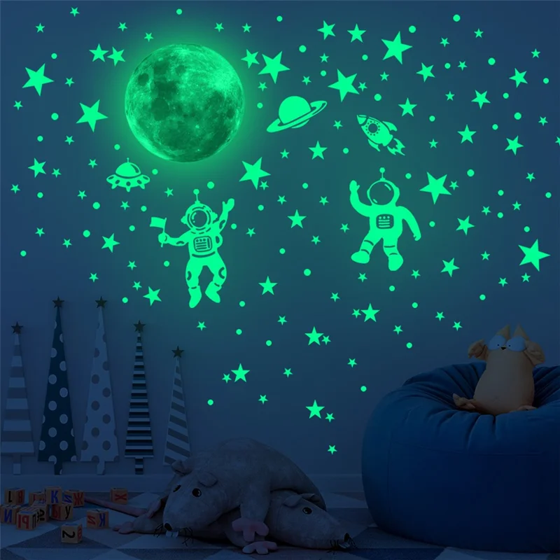 2Pcs / Set Glow in the Dark Astronaut Wall Stickers Space Theme Self Adhesive Decals for Kids Bedroom