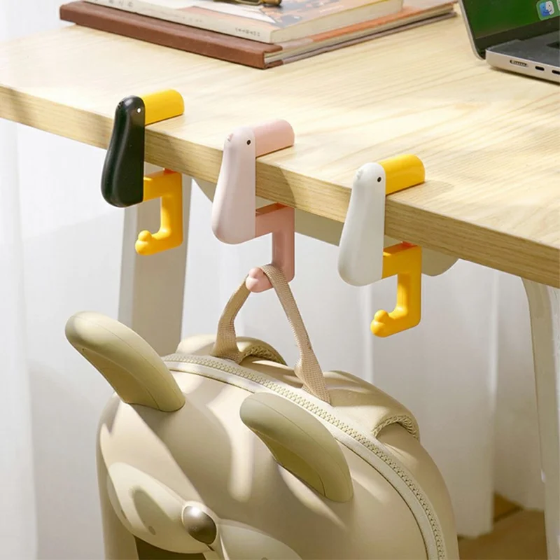 2 Stück verstellbare Schreibtisch-Aufbewahrungshaken für Studenten Süßes Enten-Design Rucksack-Aufhänger Tischrand-Clip platzsparend - Pink