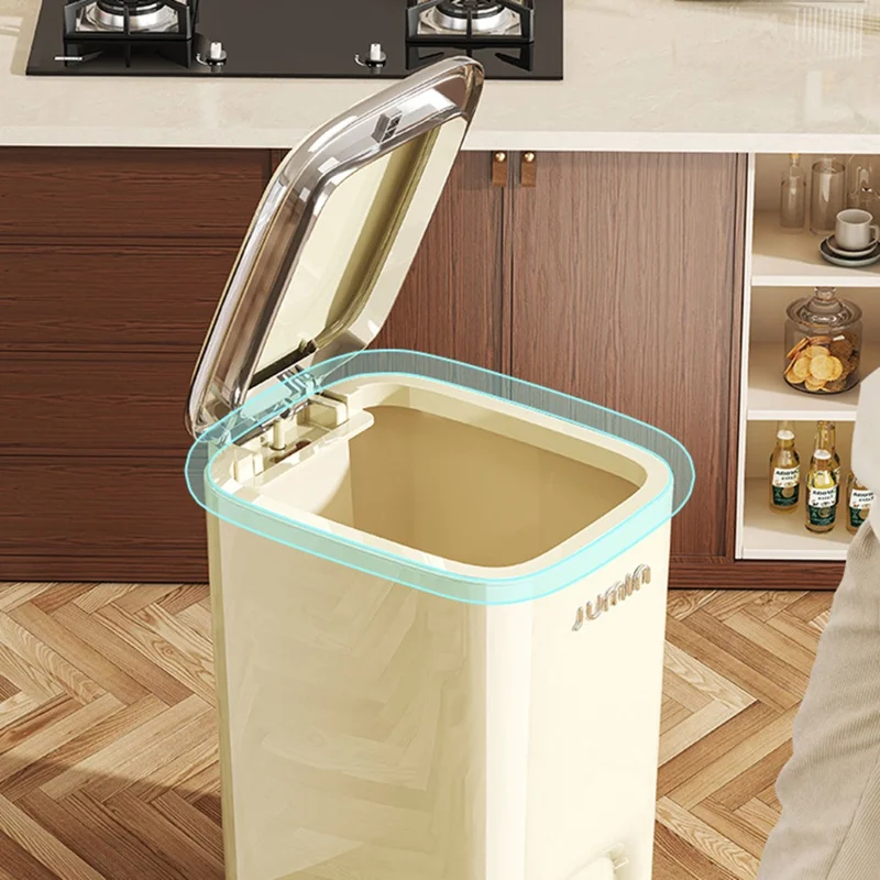 15L Electroplated Trash Can with Lid Plastic Foot Pedal Waste Bin for Bedroom / Kitchen / Office - Black