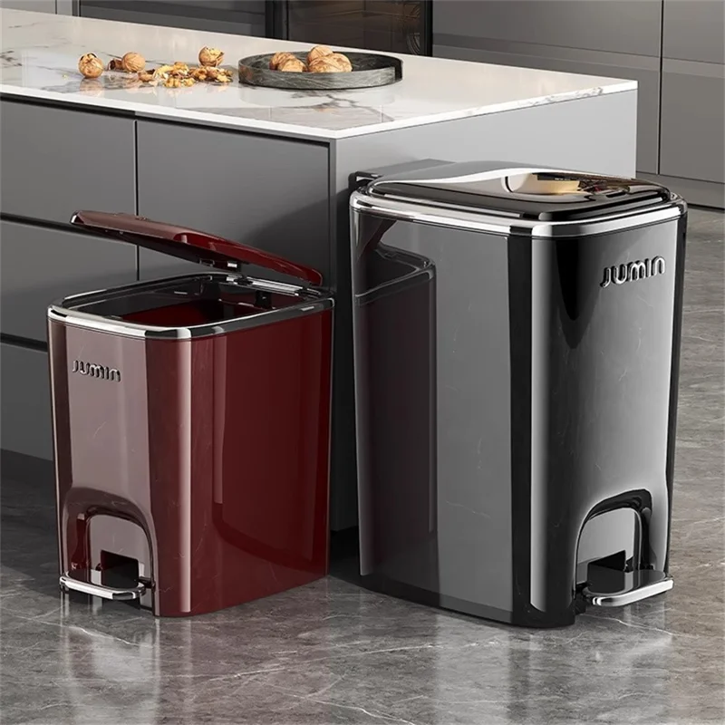 20L Electroplated Trash Can with Lid Plastic Foot Pedal Waste Bin for Bedroom / Kitchen / Office - Cream White