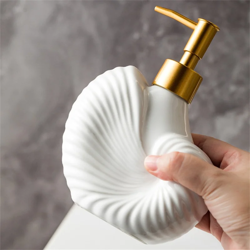 Distributeur en céramique nordique pour hôtel - Bouteille de savon, shampooing, après-shampooing et lotion avec pompe rechargeable - Modèle Coquillage