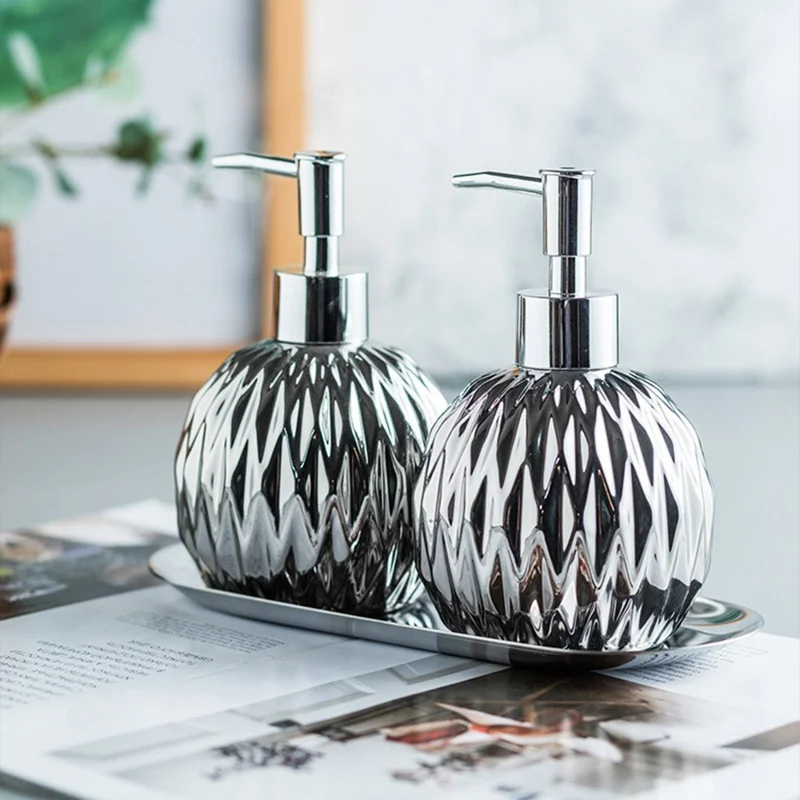 Distributeur rechargeable en céramique de 400 ml pour savon liquide, gel douche, shampooing et lotion - Bouteille distributrice pour hôtel avec pompe - Argent