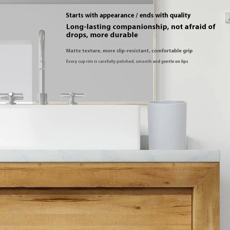 Set da 4 pezzi di accessori bagno in PP + Bambù: Porta spazzolino, Portasapone, Dispenser per lozione, Bicchiere da risciacquo - Nero