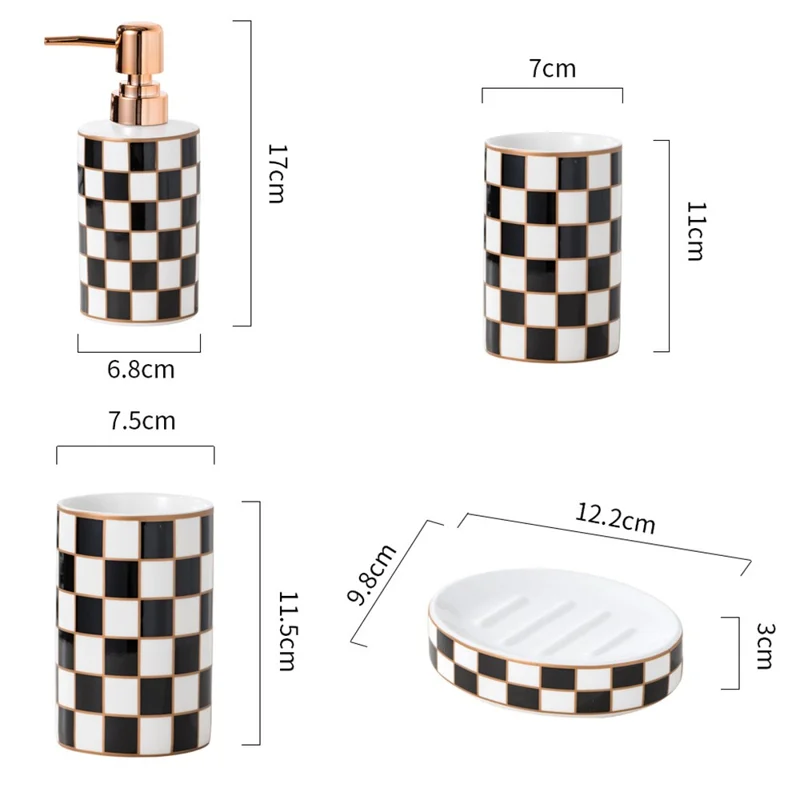 Ensemble de 4 Pièces / Set Accessoires de Salle de Bain en Céramique à Motif à Carreaux : Support de Brosse à Dents, Porte-Savon, Distributeur de Lotion et Gobelet de Rinçage