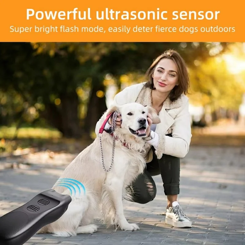 Dispositivo ultrasonico P23 repellente per cani con doppio LED lampeggiante per l'addestramento e l'anti-abbaiamento - Nero
