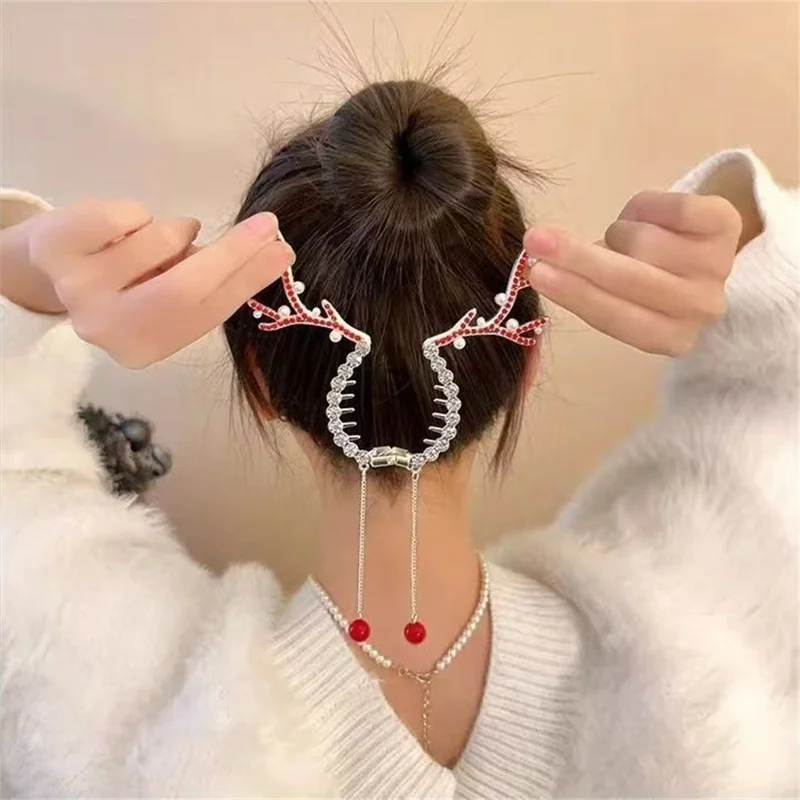 Christmas Antlers Bun Hair Claw with Tassel Hair Barrette Rhinestones Decor High Ponytail Clip - Red