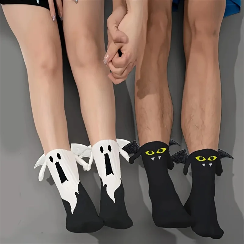 2 Pares de Meias de Halloween Mistura de Poliéster-Algodão Meias Magnéticas Quentes de Casal Novidade Engraçada Presente de Meias Felizes