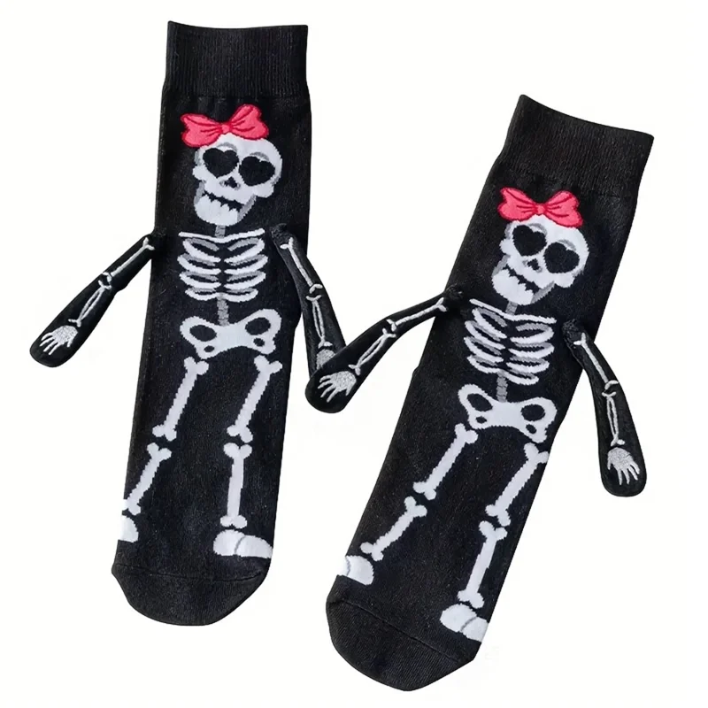 1 Par de Meias de Tripulação Unissex com Esqueletos de Halloween de Mãos Dadas no Meio da Panturrilha - Laço de Esqueleto