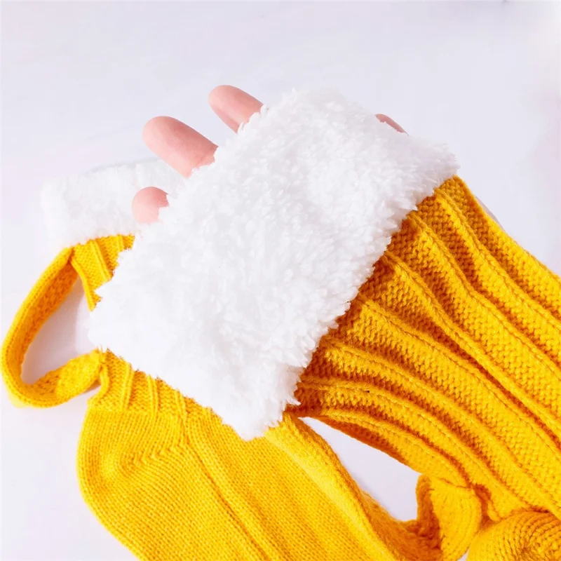 1 Pair Funny 3D Beer Mug Mid Calf Socks with Handle Loop for Autumn Winter Knitted Floor Socks - Yellow