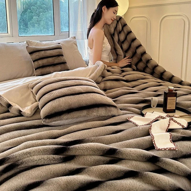 180 x 200cm Stripes Pattern Ultra Soft Throw Blanket Winter Warm Faux Rabbit Fur Sofa Cover - Khaki