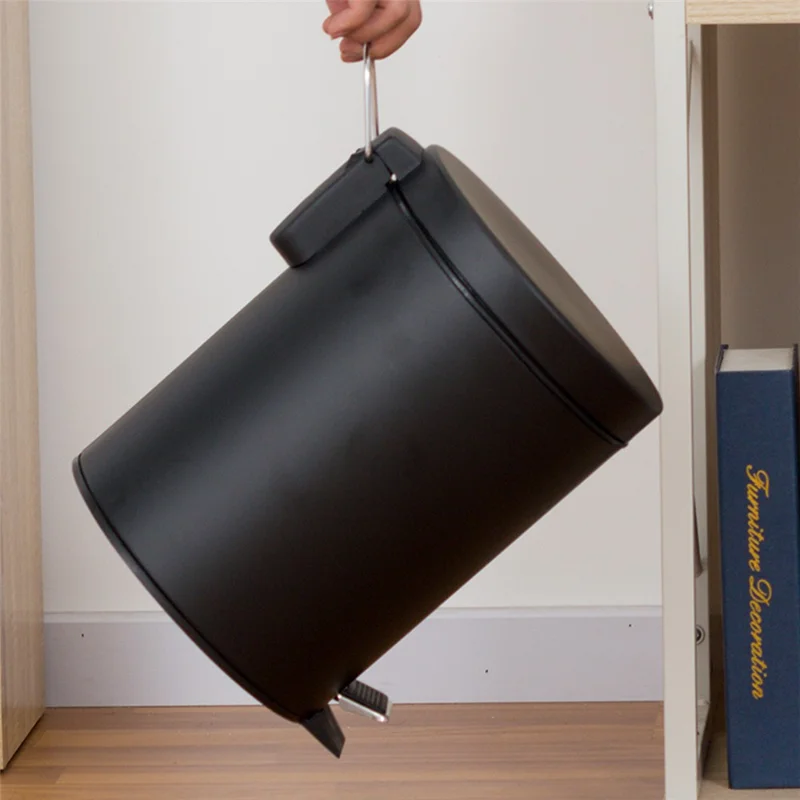 Poubelle Ronde de 8 L, en Acier Inoxydable, à Pedal Silencieux avec Couvercle pour Chambre à Coucher, Salle de Bains - Noir