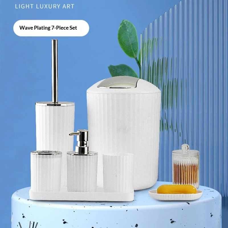 T226-8 Kit de toilette chromé 8 pièces avec poubelle, brosse de toilette, bouteille de lotion, gobelet pour bain de bouche, porte-brosse à dents, porte-savon, contenant pour cotons-tiges et plateau de rangement - Blanc