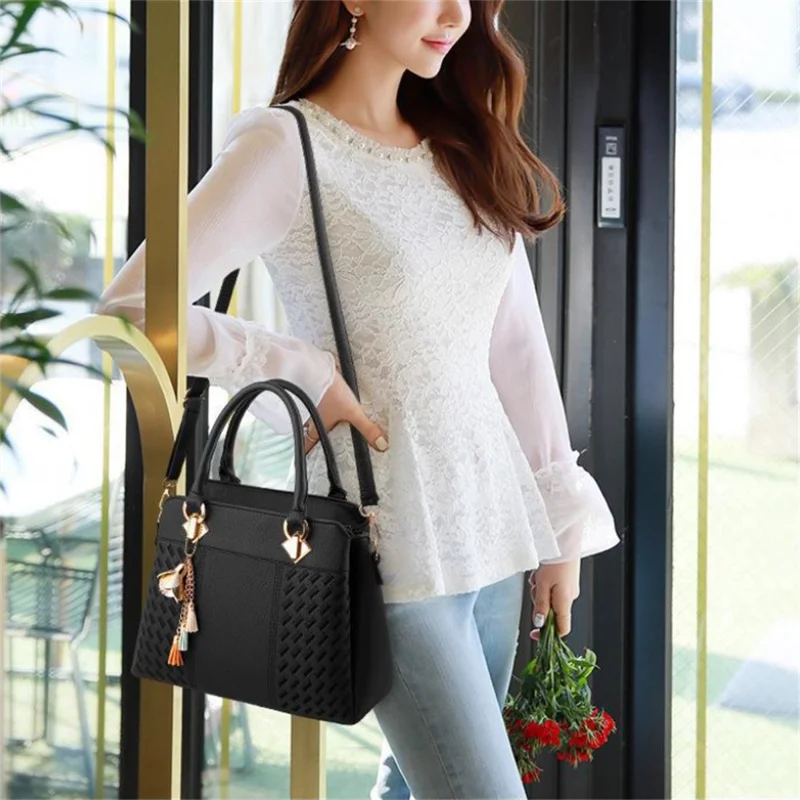 Crossbody Bag Large Capacity Shoulder Handbag Tote for Women Simple Style Versatile Design - Black