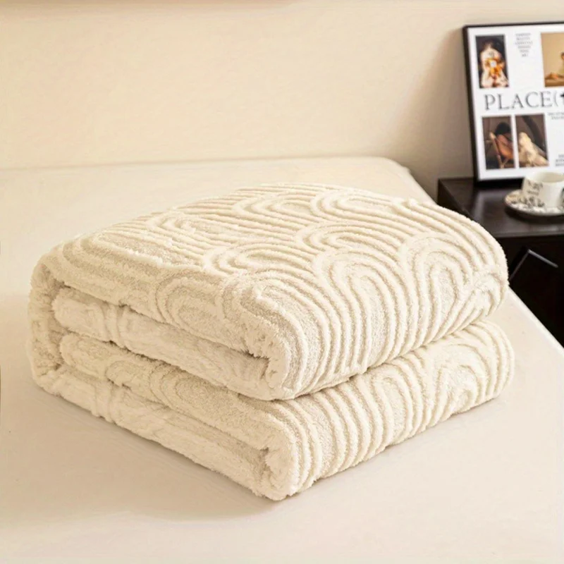 70 x 100cm Ultra Soft Taffeta Fleece Blanket Colonnade Pattern Plush Throw Blanket for Sofa Bed - Coffee